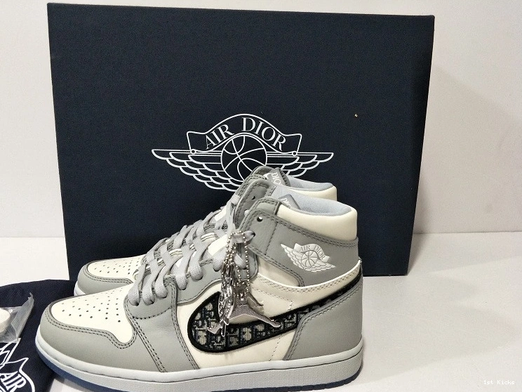 OG High CN8607-002 Air Dior Jordan x 1 0223